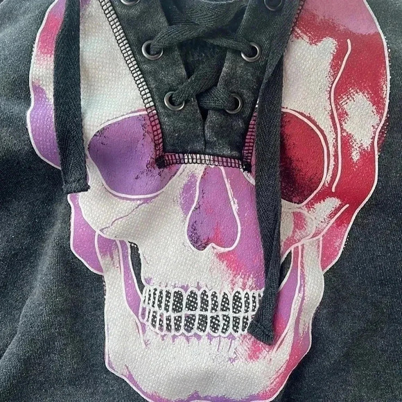 TORRID Skull Black Mineral Wash Lace-Up Fleece Hoodie size 0/12 - Picture 8 of 9